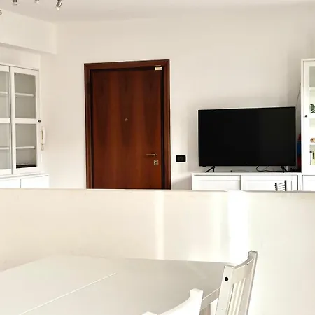 K03 - Castelfidardo, Ampio Quadrilocale Comodo Ai Servizi דירה *